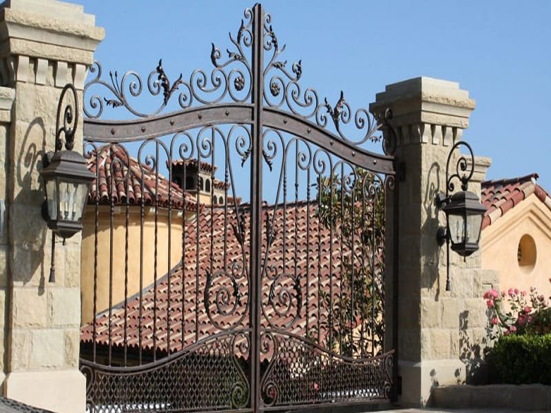 10 Beautiful Wrought Iron Gate Designs With Pictures 10 Beautiful Wrought Iron Gate Designs With Pictures