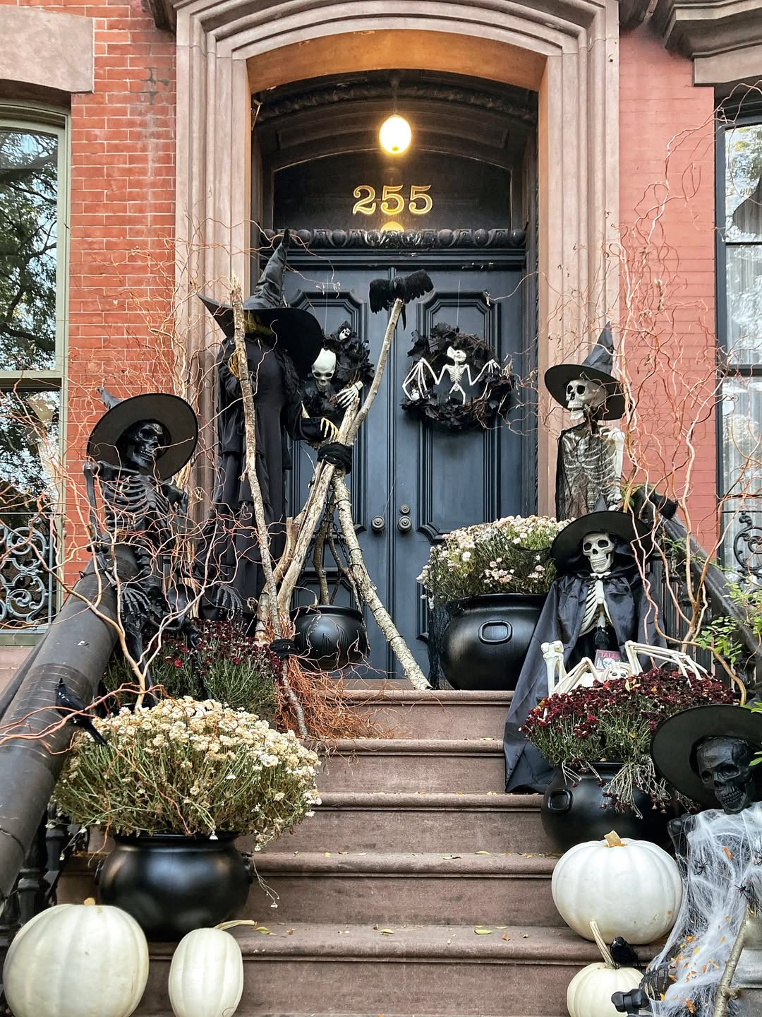 34 Halloween Entry Gate Decor Ideas Youโll Be Mad You Didnโt Try Last Year 34 Halloween Entry Gate Decor Ideas Youโll Be Mad You Didnโt Try Last Year