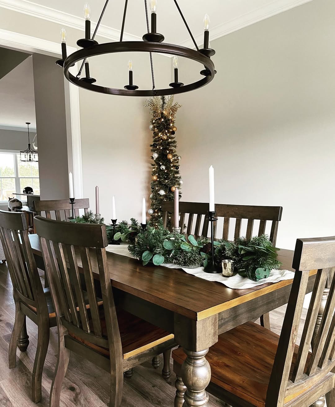 26 Minimalist Christmas Decor Ideas That Instantly Make Your Home Feel Peaceful