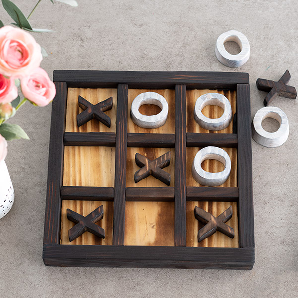DIY Tic-Tac-Toe Game Board