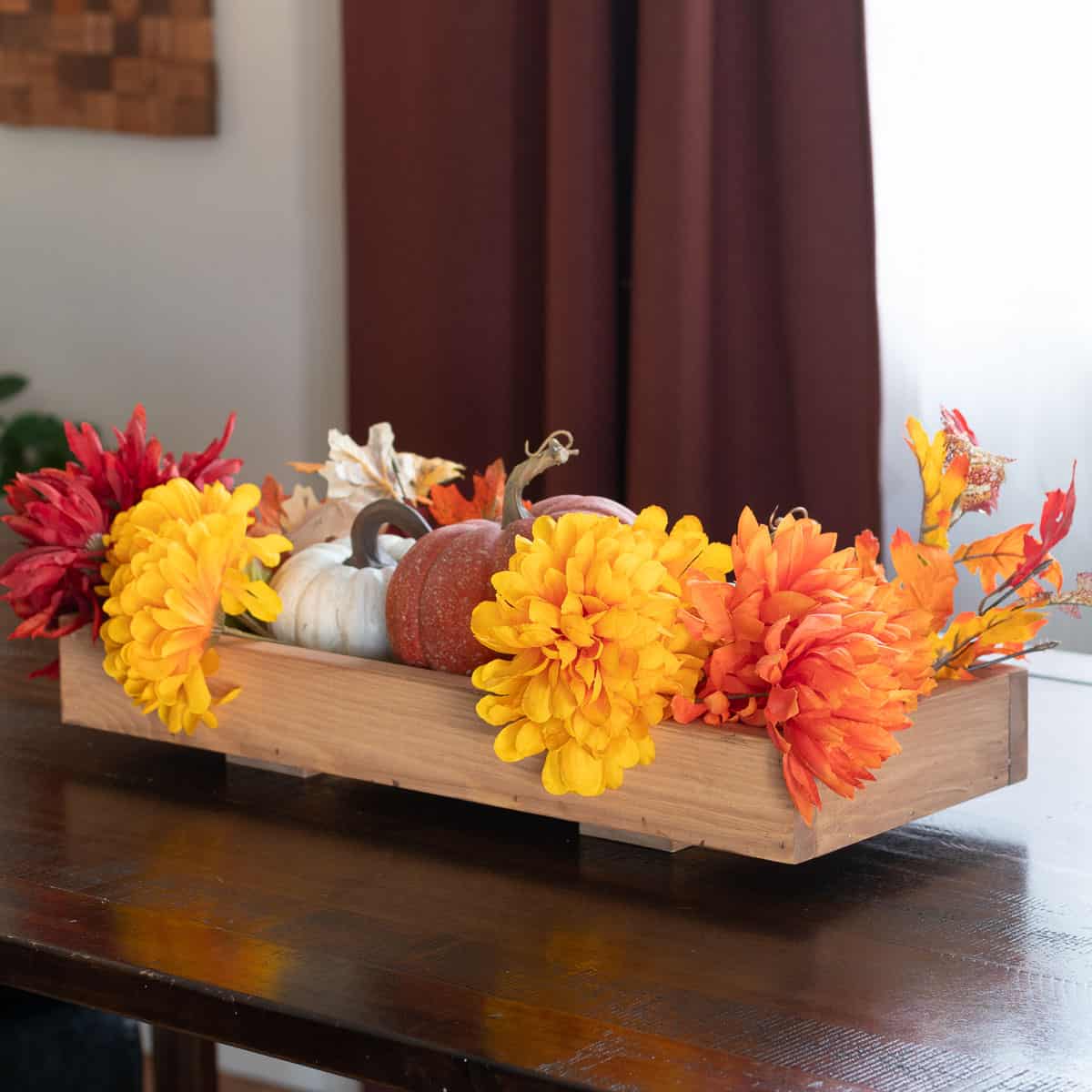How to Make an Easy DIY Wood Centerpiece