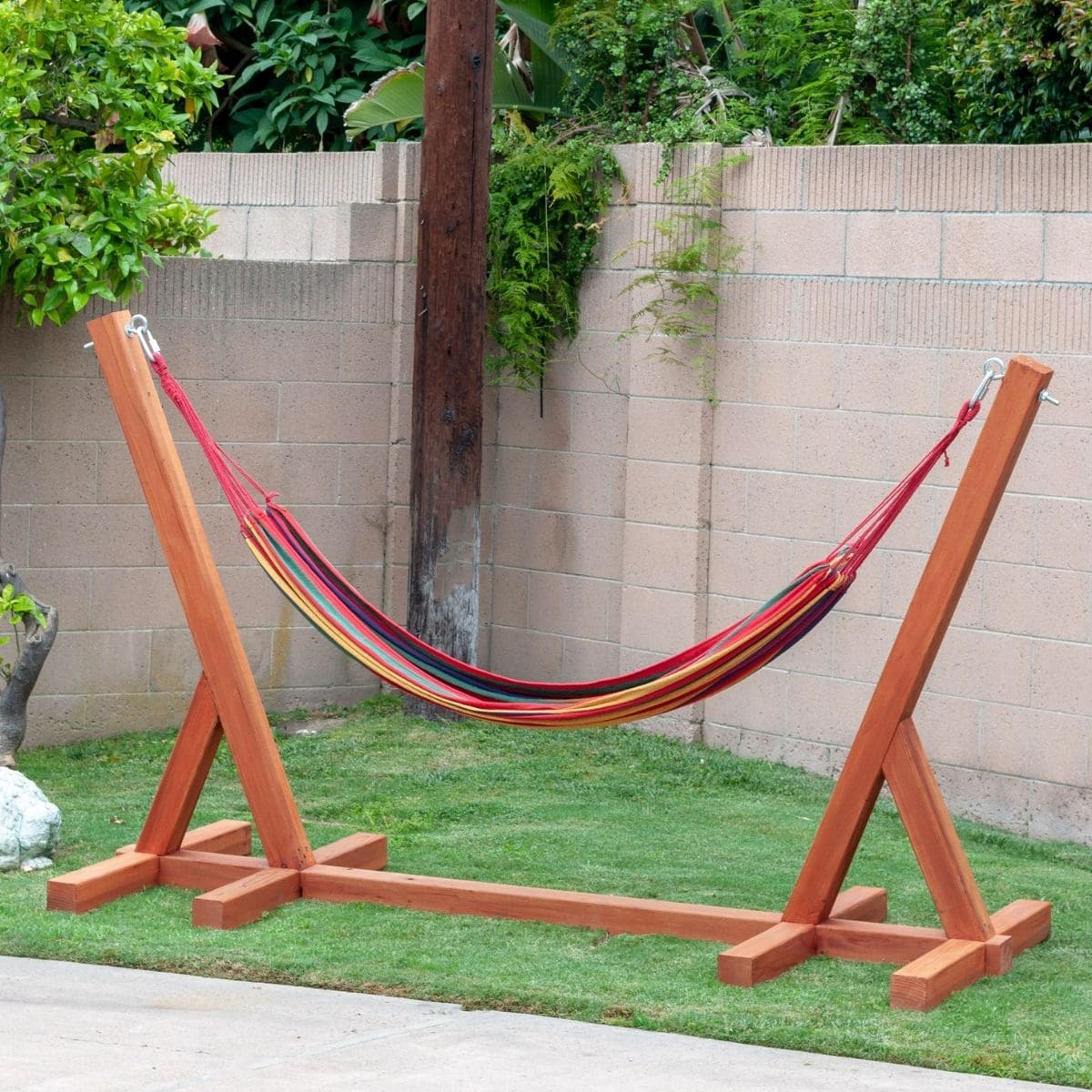 Easy DIY Hammock Stand Easy DIY Hammock Stand
