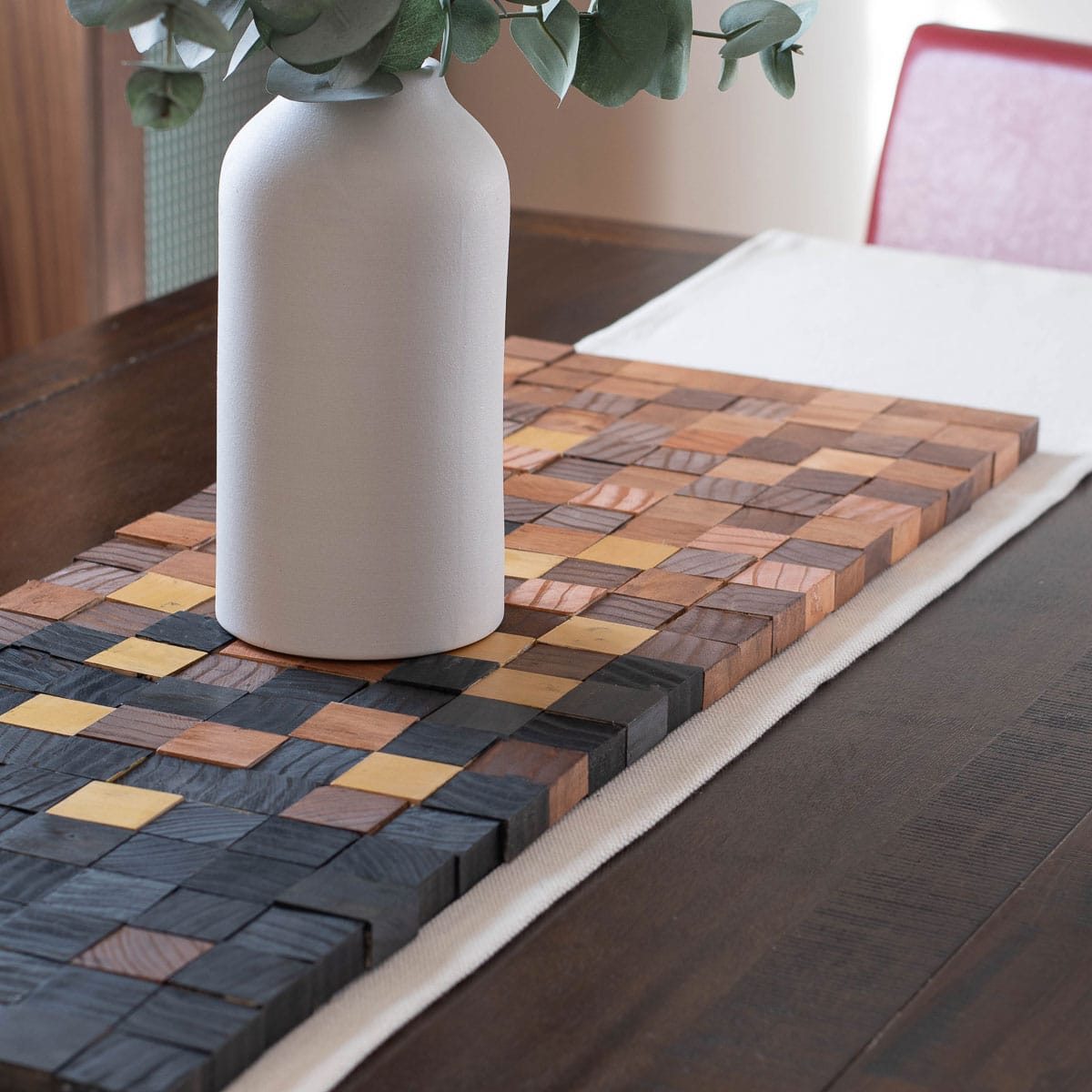 DIY Table Runner Using Scrap Wood