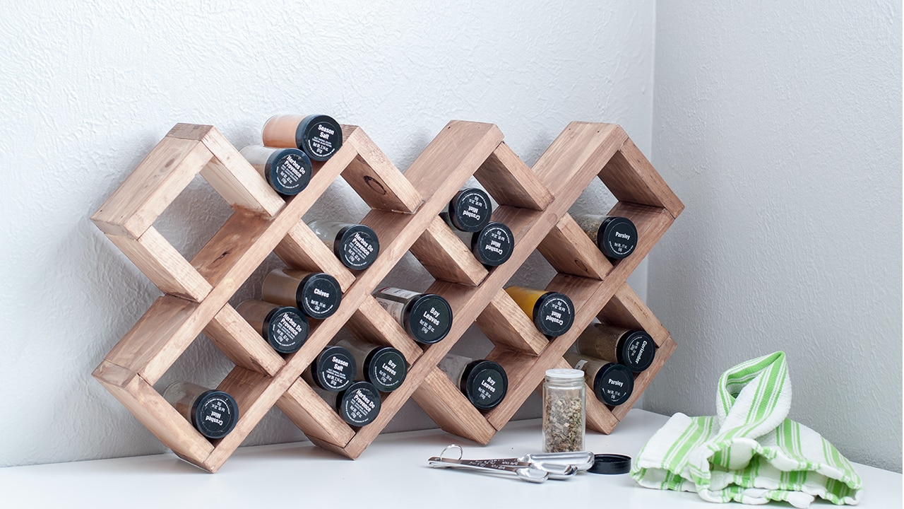 DIY Spice Rack – Wooden Criss-Cross Rack