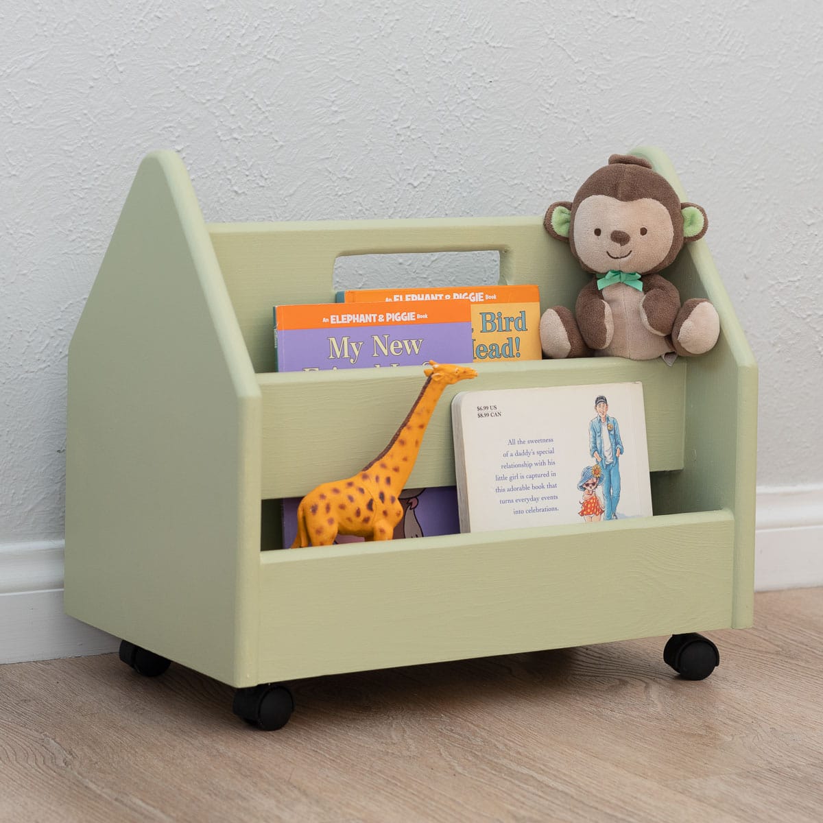 How to Make a Montessori-Inspired Portable DIY Toddler Bookshelf How to Make a Montessori-Inspired Portable DIY Toddler Bookshelf