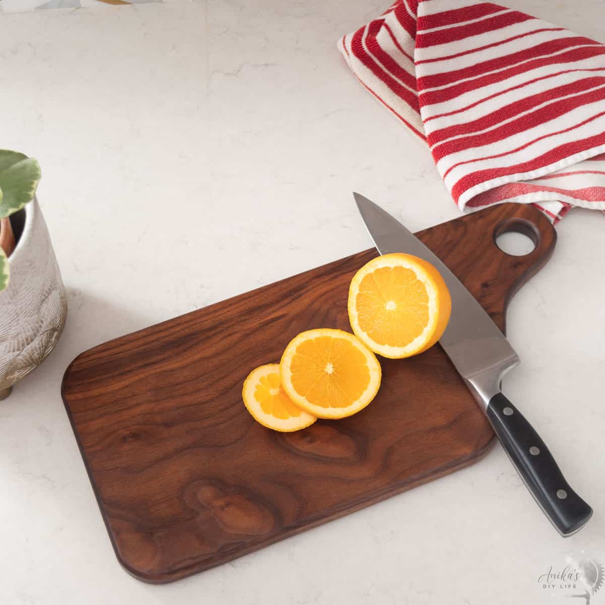 How to Make a Simple DIY Cutting Board