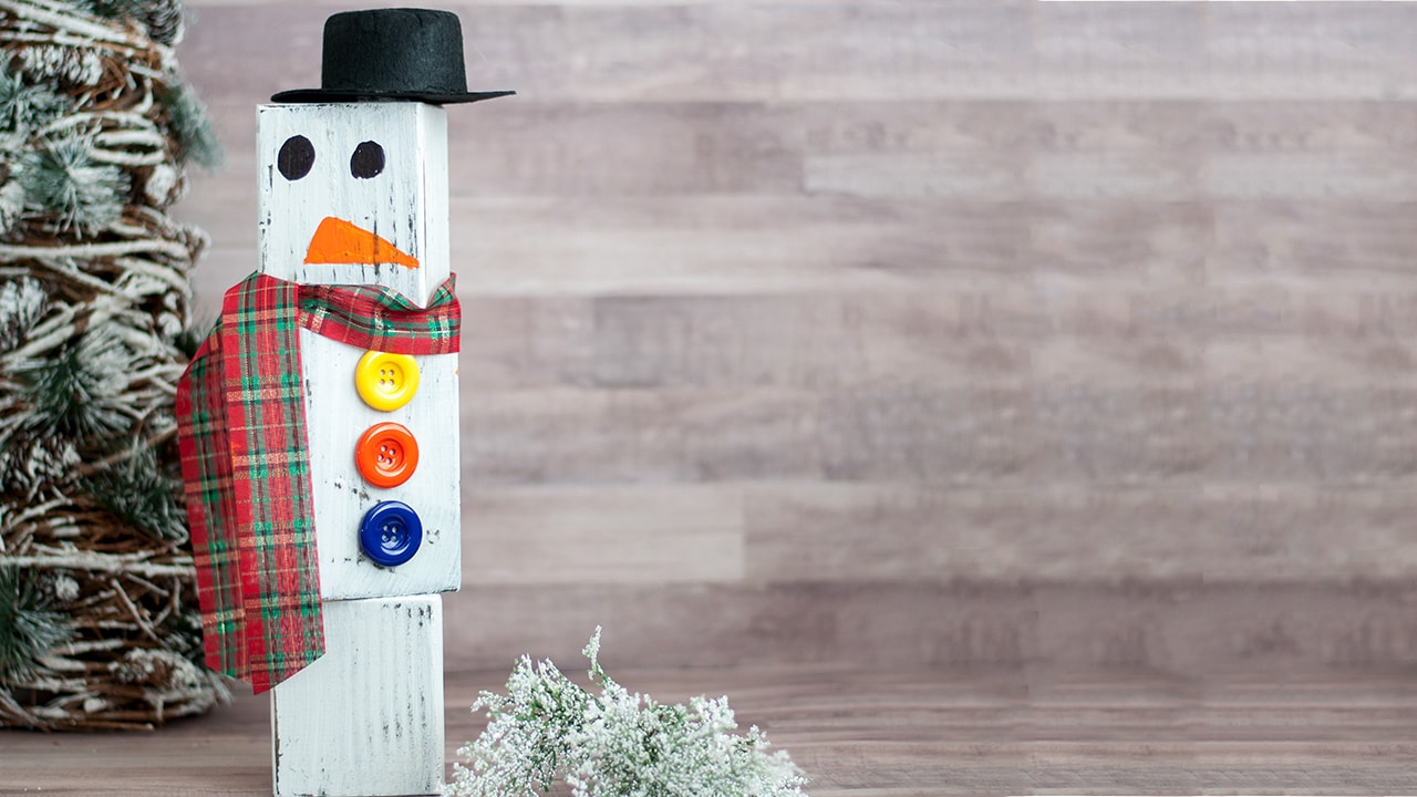DIY Wooden Snowman