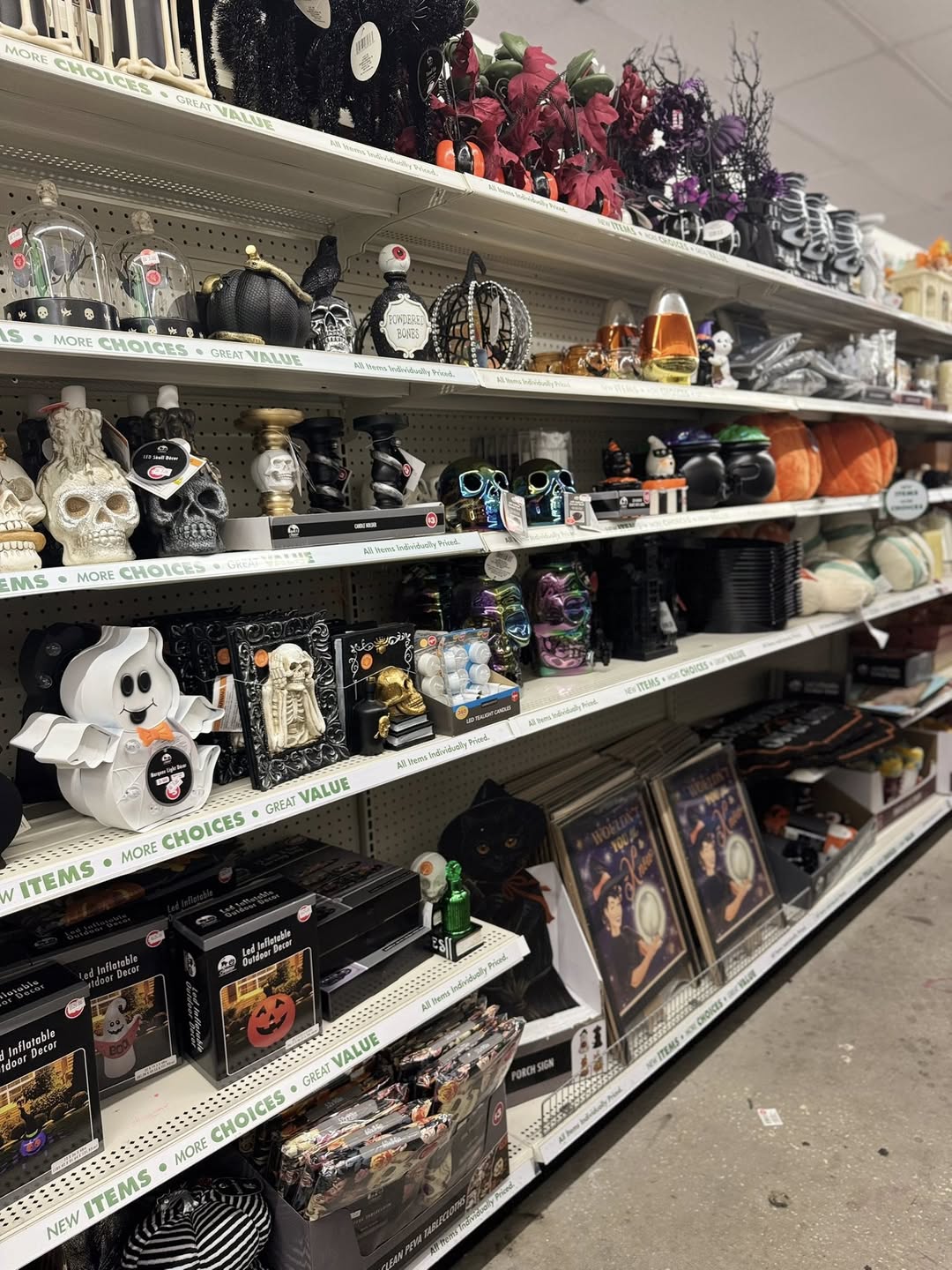 23 Dollar Store Halloween Decoration Ideas That Are Wrecking Craft Stores Right Now 23 Dollar Store Halloween Decoration Ideas That Are Wrecking Craft Stores Right Now