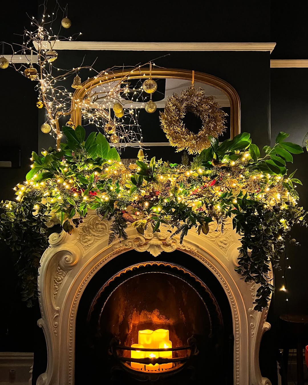 27 Christmas Fireplace Decor Ideas You’ll Want to Recreate Every Single Year