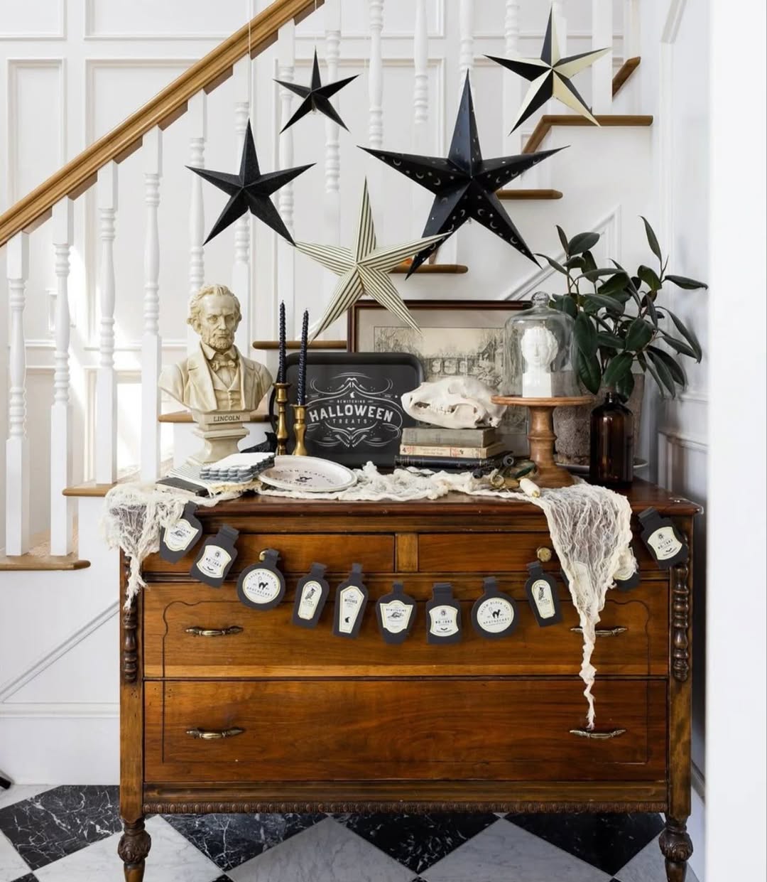 27 Halloween Entry Table Decor Ideas That Will Make Guests Stop the Second They Walk In