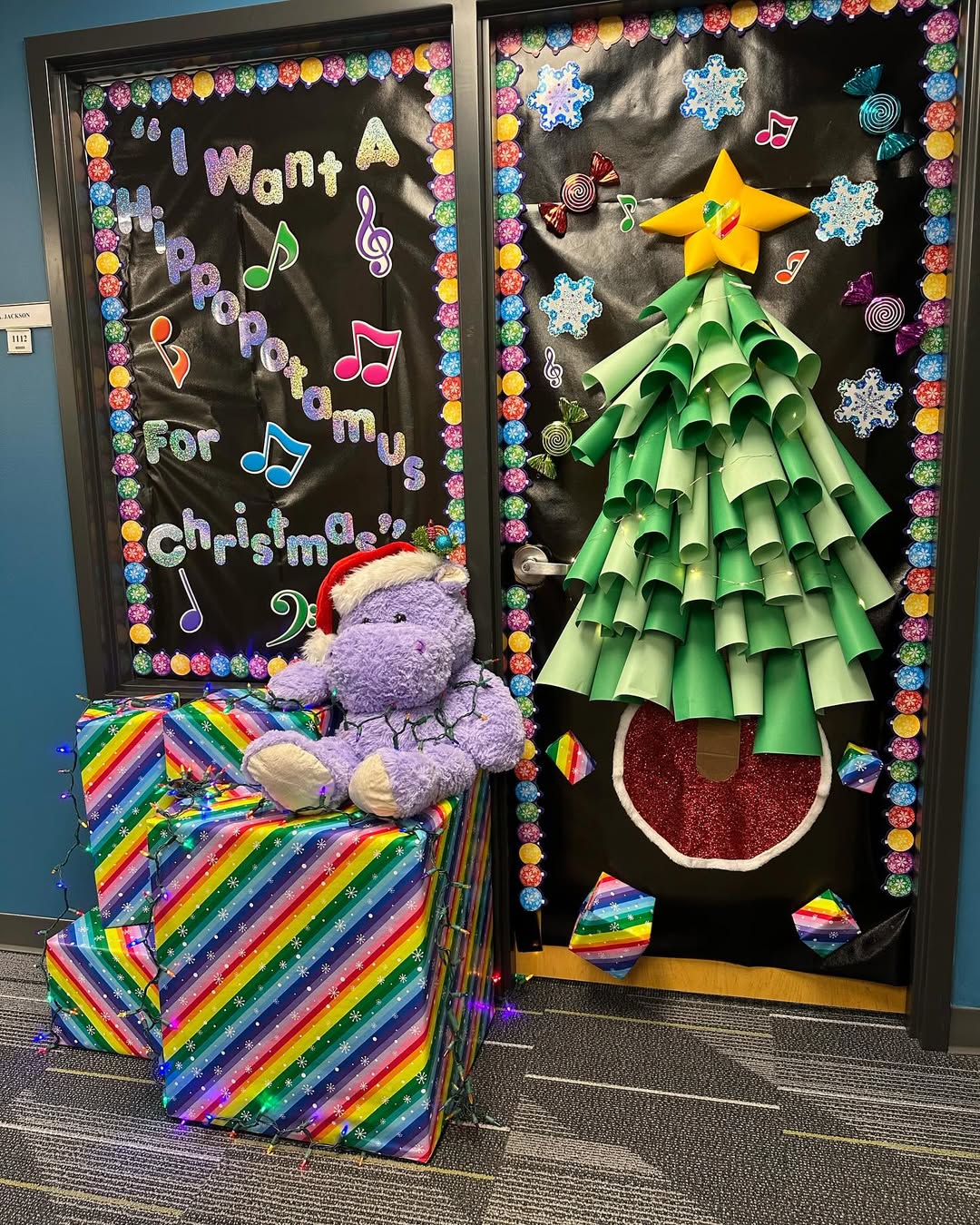 30 Christmas Classroom Door Ideas That’ll Make Your Class the Talk of the School