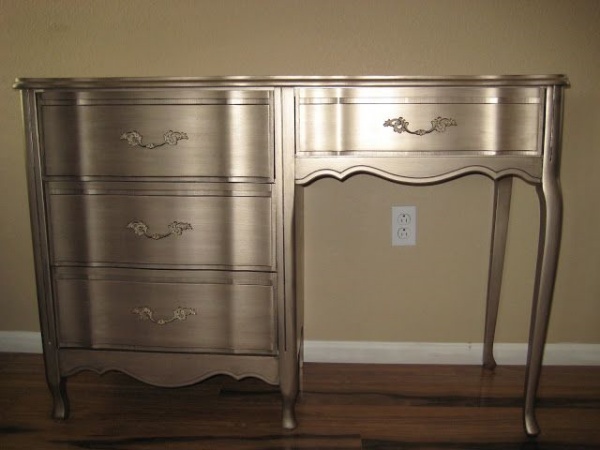 45 Metallic Painted Furniture For A Way To Future Home