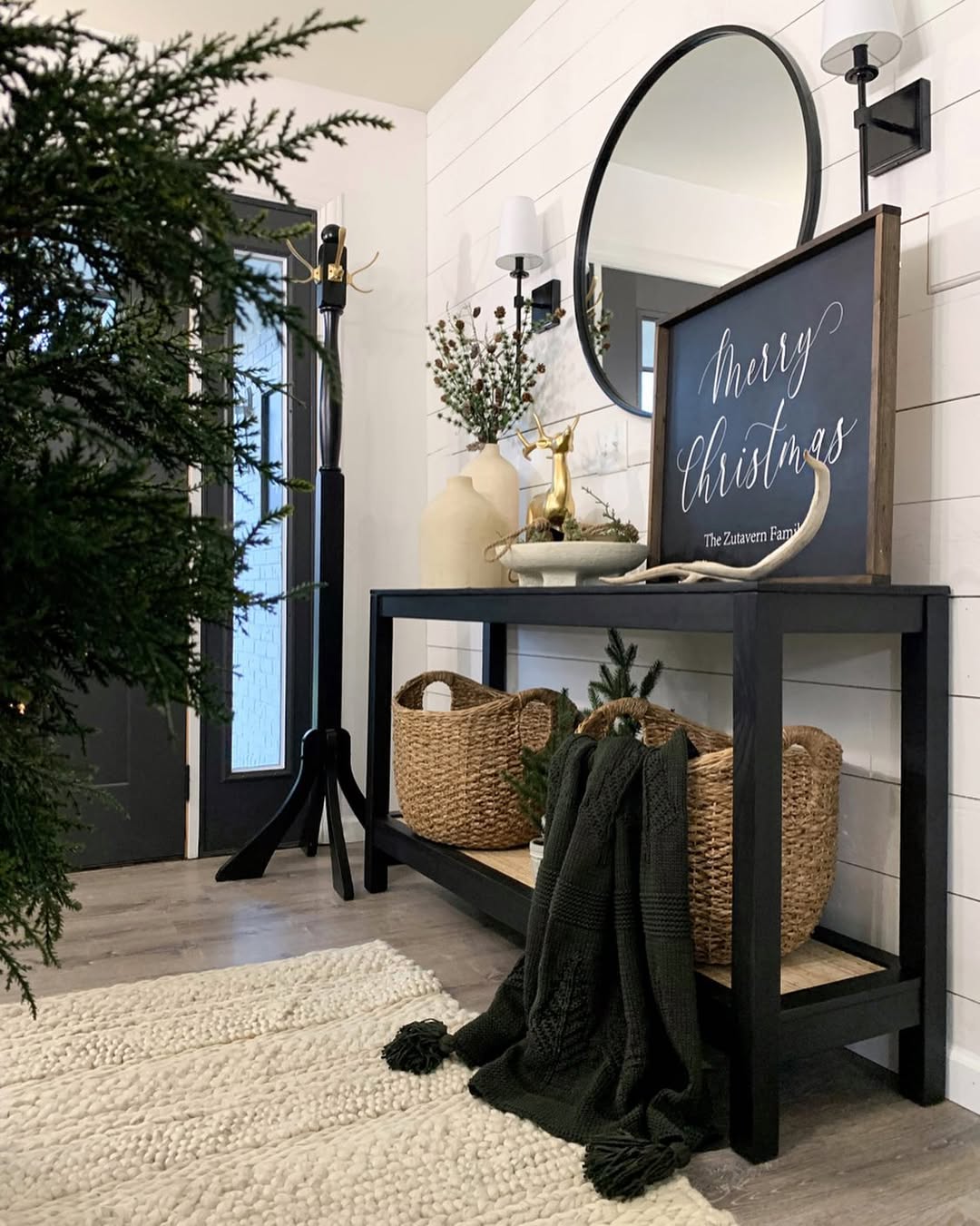 26 Christmas Entryway Decor Ideas That Prove The Magic Starts at the Door 26 Christmas Entryway Decor Ideas That Prove The Magic Starts at the Door