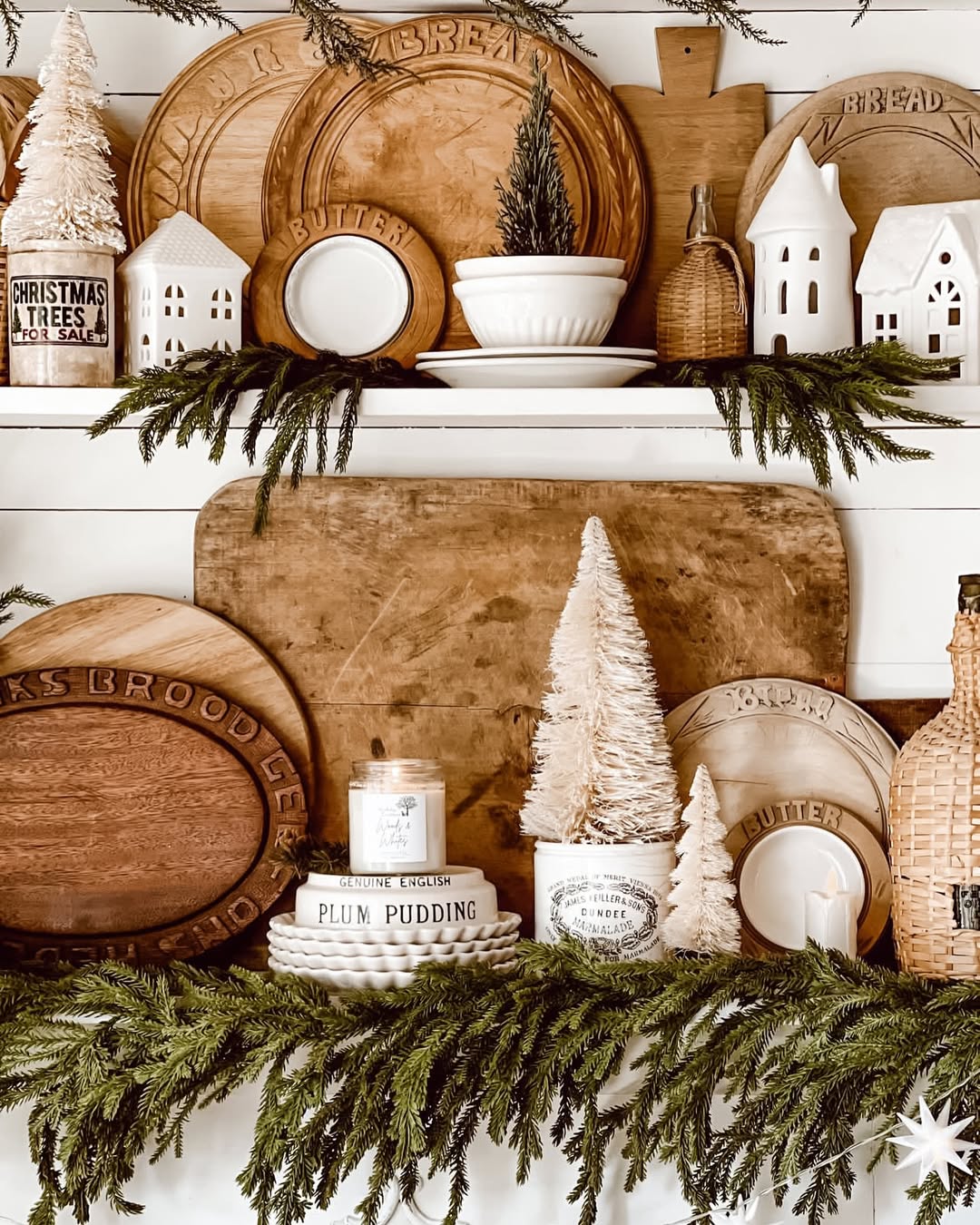 30 Vintage Christmas Decor Ideas Everyone Stylish Is Using for That Timeless Look
