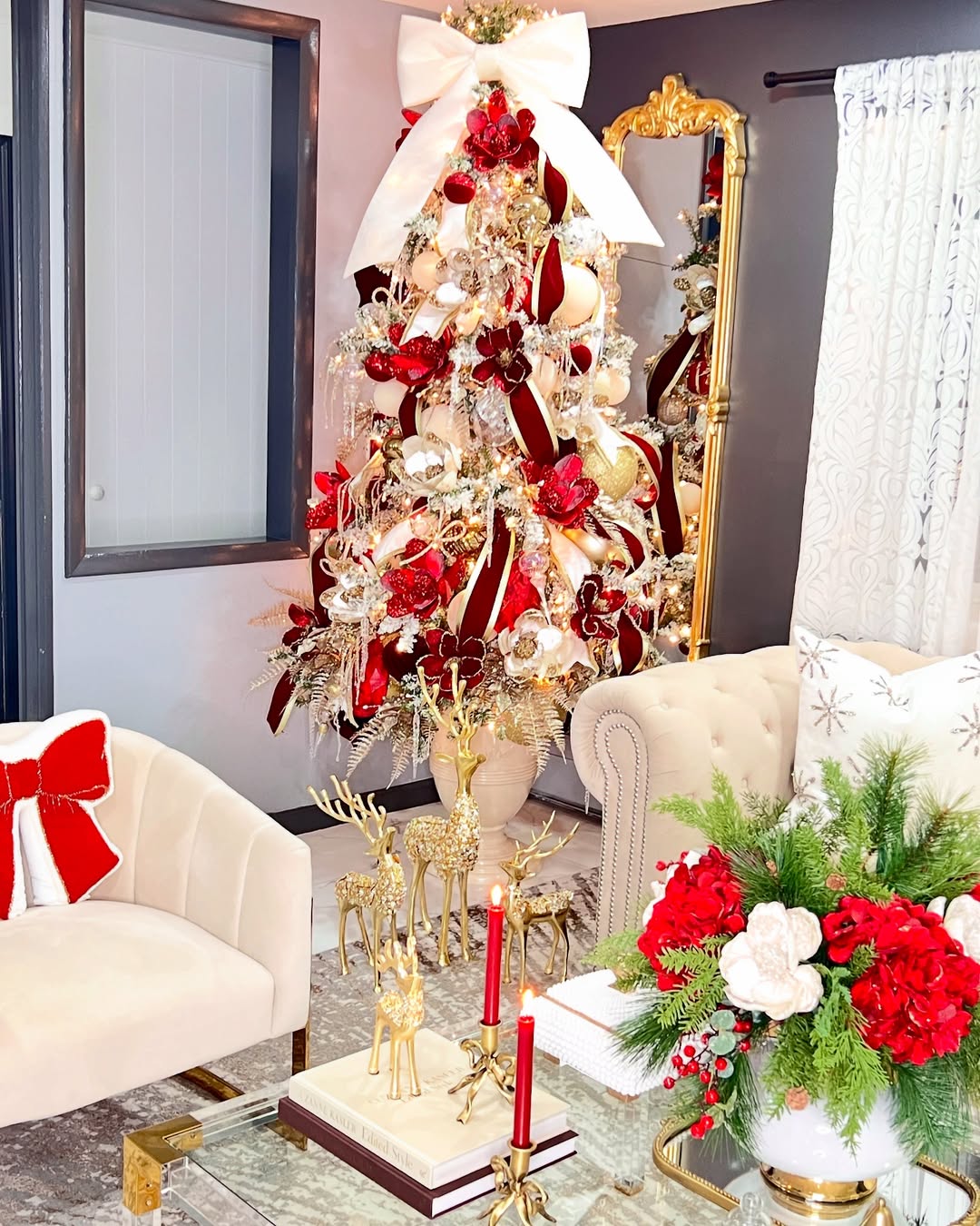 31 Christmas Living Room Decor Ideas That Turn Simple Rooms Into Holiday Showpieces