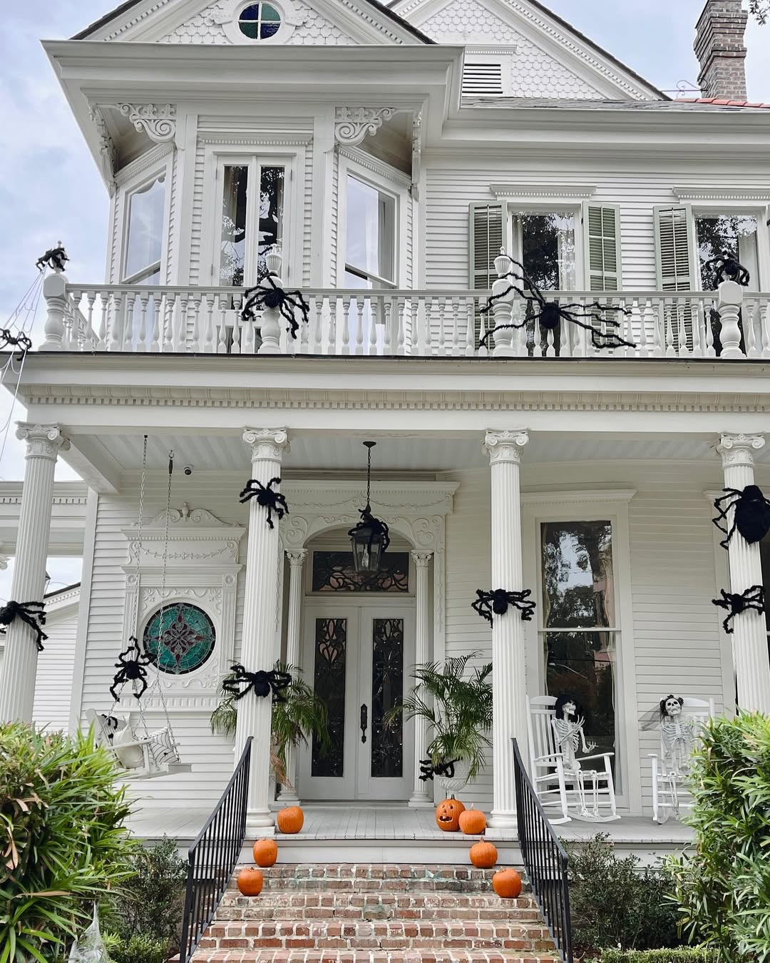 30 Halloween Balcony Decor Ideas Thatโll Make Your Neighbors Seriously Jealous 30 Halloween Balcony Decor Ideas Thatโll Make Your Neighbors Seriously Jealous