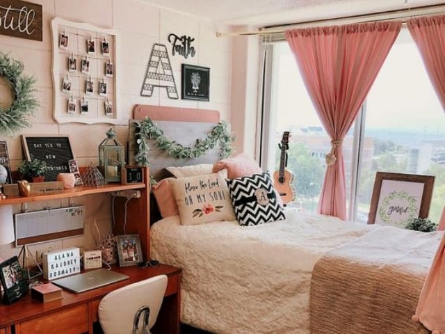 Three Things To Avoid While Decorating Your Dorm Room