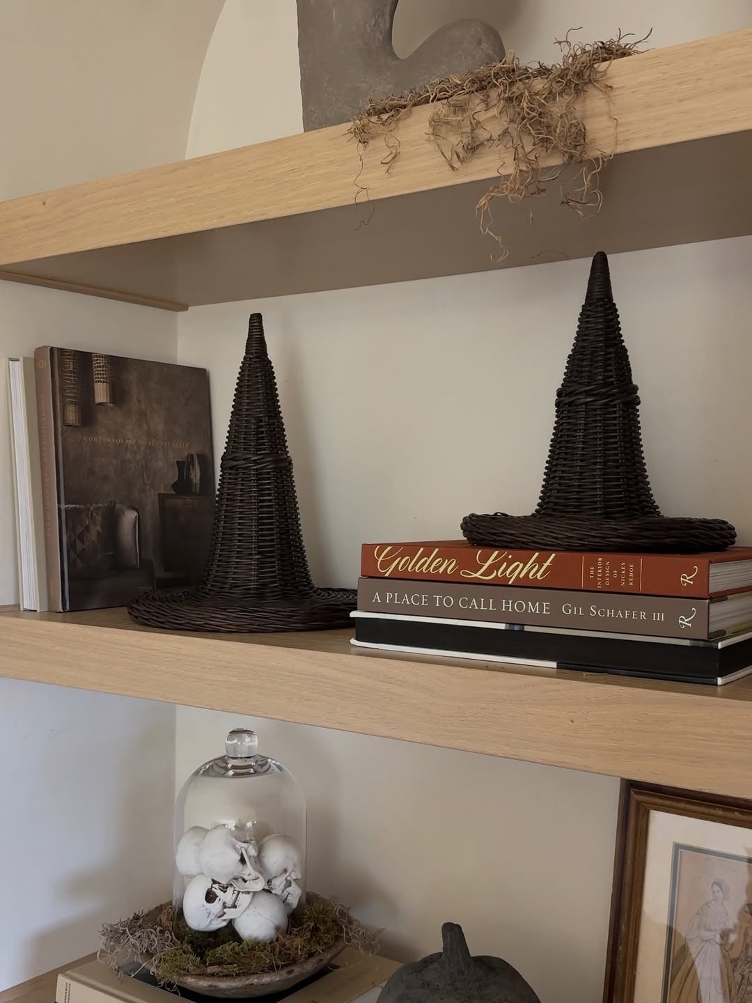 32 Minimalist Halloween Decor Ideas Youโll Regret Not Trying Before October Ends 32 Minimalist Halloween Decor Ideas Youโll Regret Not Trying Before October Ends