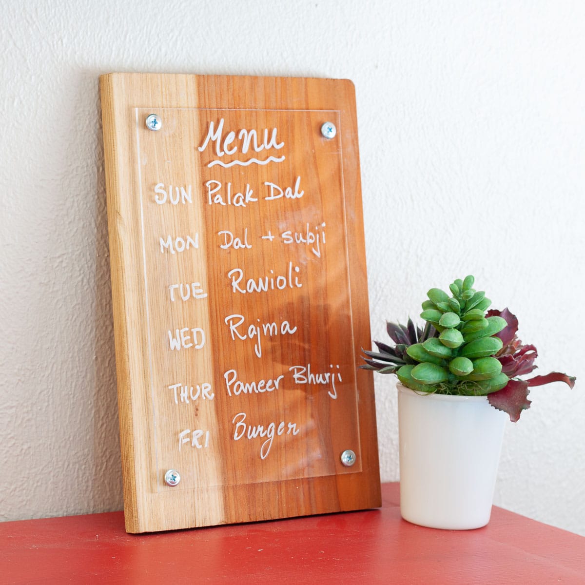 Easy Dry Erase DIY Menu Board for Meal Planning Easy Dry Erase DIY Menu Board for Meal Planning