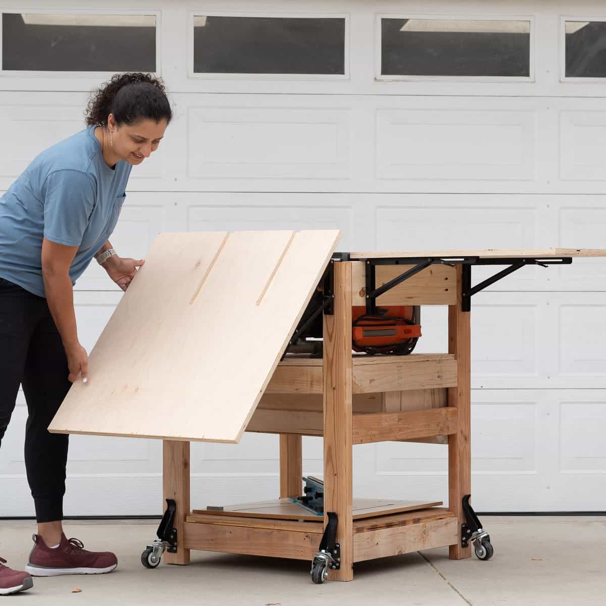 How to Build a DIY Table Saw Stand for Small Shops How to Build a DIY Table Saw Stand for Small Shops