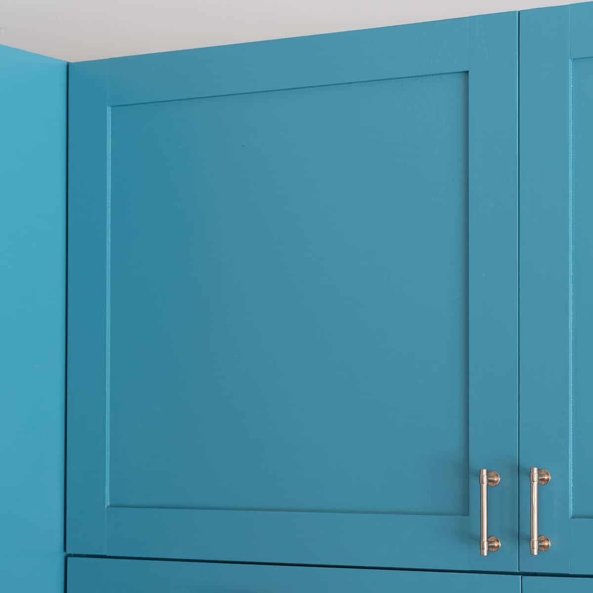 How to Make Shaker Cabinet Doors – A Simple Tutorial
