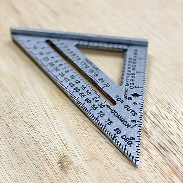 How to Use a Speed Square for Beginners
