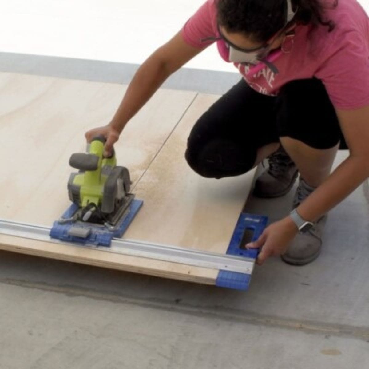 How to Use a Circular Saw Without a Table How to Use a Circular Saw Without a Table