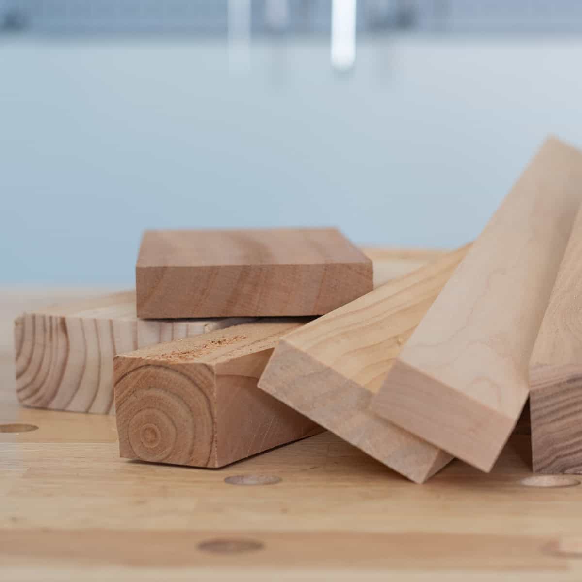 Types of Wood for Woodworking Projects (And How to Choose the Right One) Types of Wood for Woodworking Projects (And How to Choose the Right One)