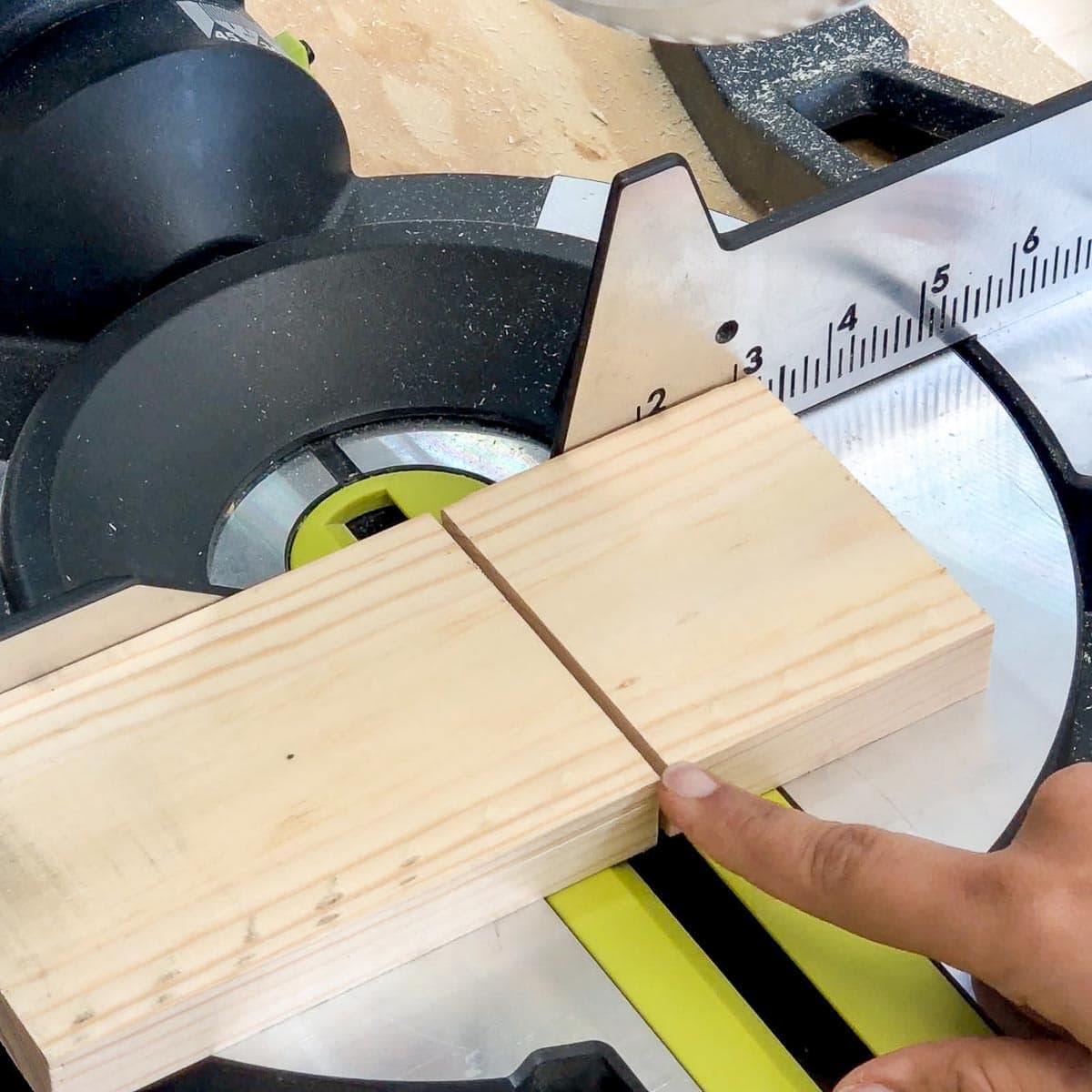 What is Saw Kerf โ Why it is Important When Cutting Wood What is Saw Kerf โ Why it is Important When Cutting Wood