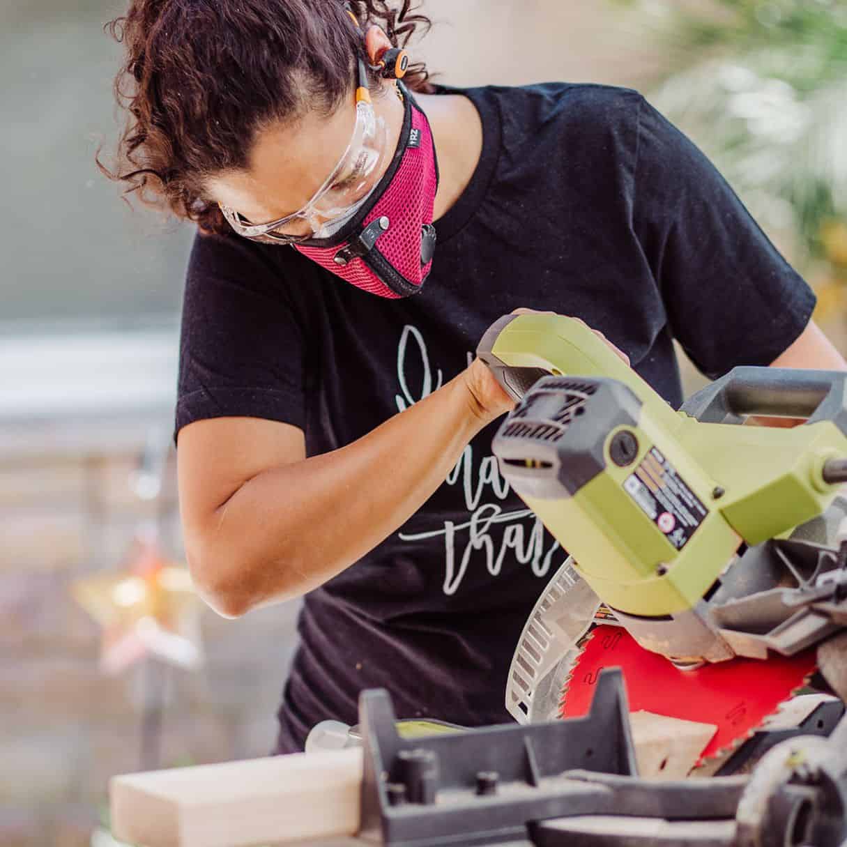 7 Woodworking Project Ideas To Get Started With This Hobby 7 Woodworking Project Ideas To Get Started With This Hobby